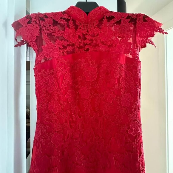 BETH AND BRIAN | Floral embroidery, mermaid wedding Qipao - Picture 6 of 6